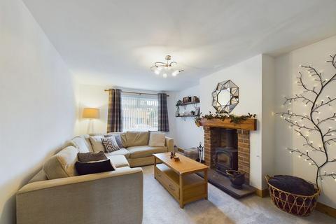 3 bedroom end of terrace house for sale, 48 Saxon Road, Whitby