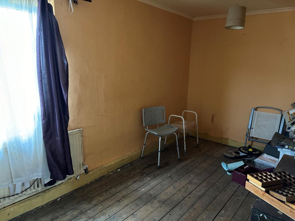 Lounge T202402161456.jpg