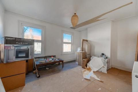 1 bedroom flat for sale, 55B Leopold Road, London, NW10 9LG