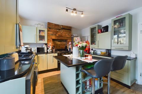 13 Mcintyre Road, Worcester, WR2 5LG