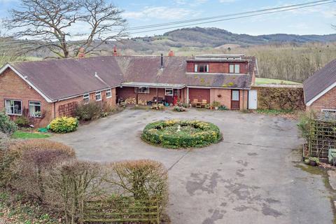 5 bedroom detached house for sale, Clifton-On-Teme, Worcester WR6