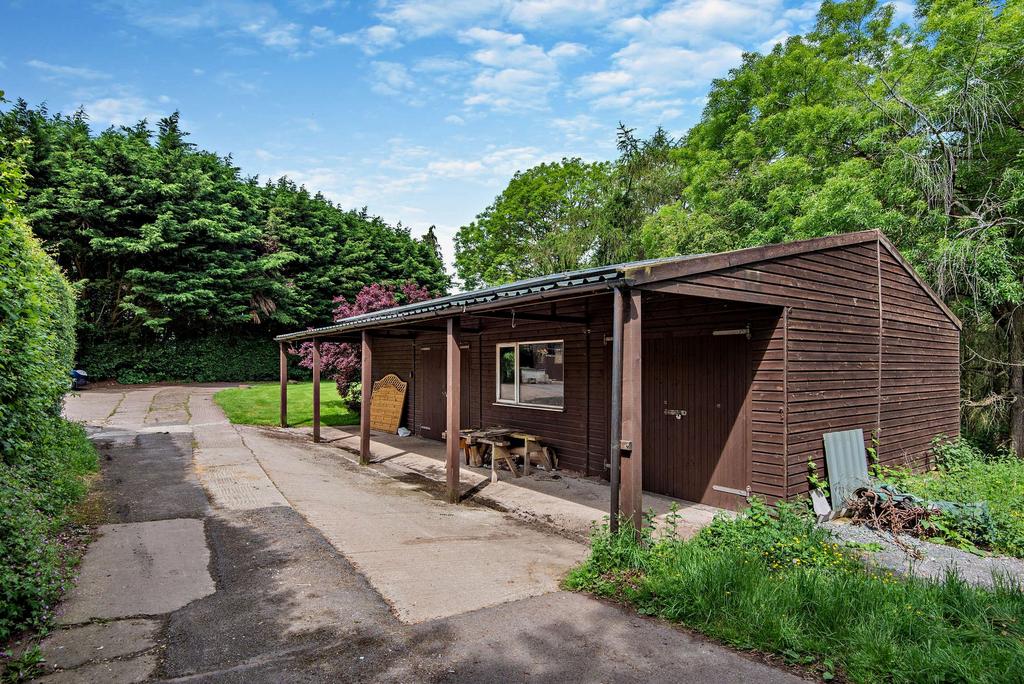 Workshop &amp; Garage