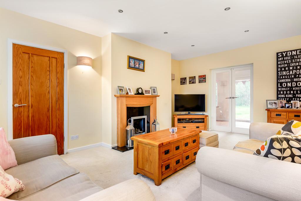 Downs Way, Tadworth KT20 5 bed detached house for sale £1,250,000