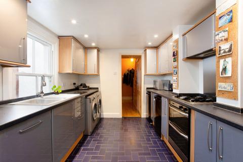 78 Brookmill Road, London, SE8 4JJ