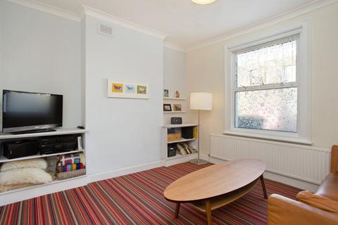 51 Admiral Street, London, SE8 4HZ