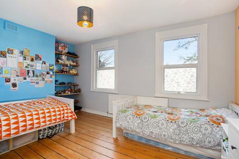 51 Admiral Street, London, SE8 4HZ
