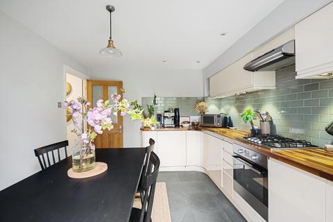 113a Albyn Road, London, SE8 4EB