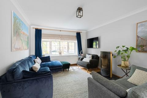 16 Bonar Place, Chislehurst, BR7 5RJ