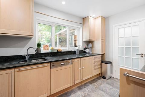 16 Bonar Place, Chislehurst, BR7 5RJ