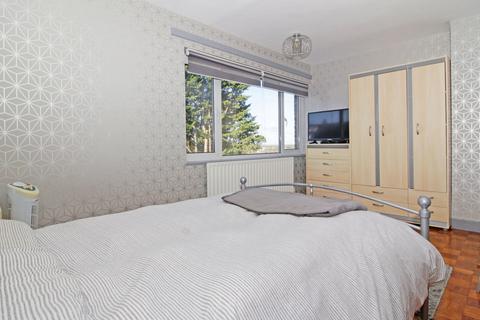66 Knee Hill Crescent, London, SE2 0YN