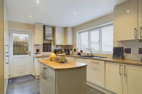 9 Amble Road, Callington, PL17 7QE