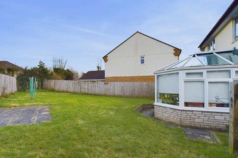 9 Amble Road, Callington, PL17 7QE