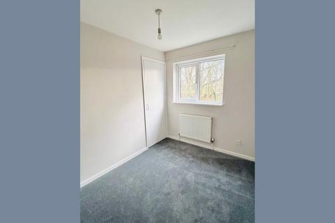 3 bedroom semi-detached house to rent, Blenheim Way, Stevenage, Hertfordshire