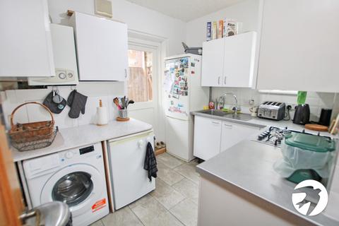 61 Gregory Crescent, London, SE9 5RZ