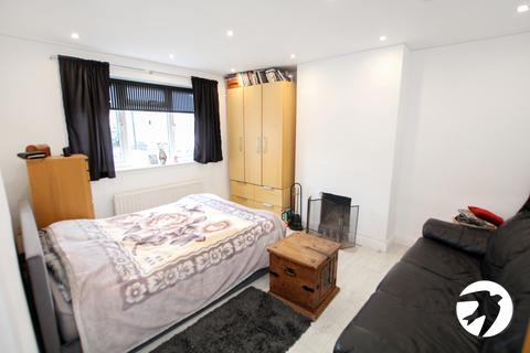 61 Gregory Crescent, London, SE9 5RZ
