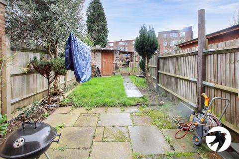 61 Gregory Crescent, London, SE9 5RZ