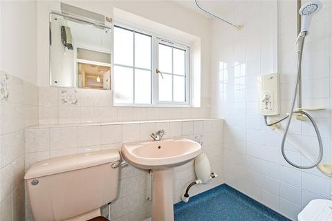 8 Bridge Meadows, Liss, GU33 7JY