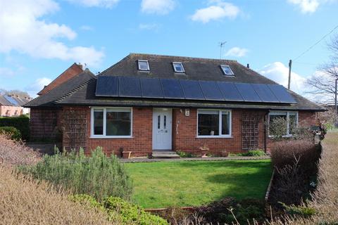 3 bedroom bungalow for sale, Greenfields Crescent, Shifnal, Shropshire, TF11