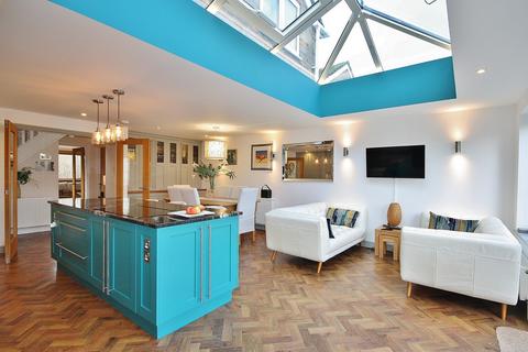 108 Early Road, Witney, OX28 1EU