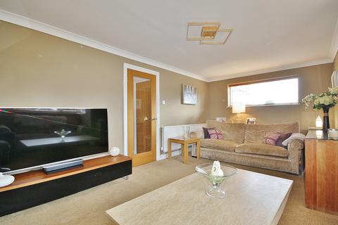 108 Early Road, Witney, OX28 1EU