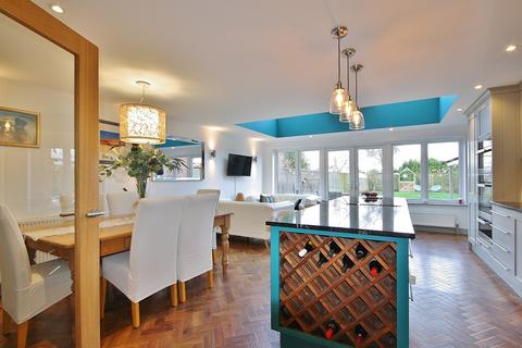 108 Early Road, Witney, OX28 1EU