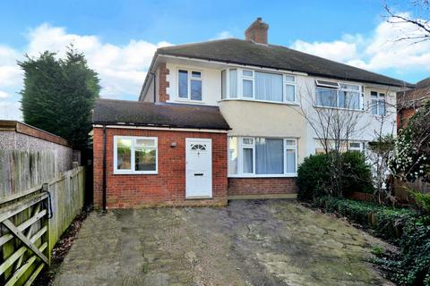 3 bedroom semi-detached house for sale - Molesham Way, West Molesey