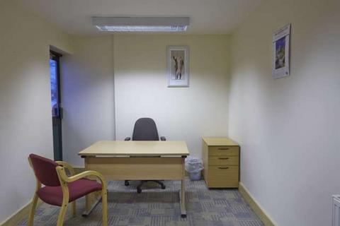 Serviced office to rent - 1 Edison Road, Aylesbury HP19