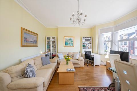 4 bedroom flat for sale, Victoria Road, London, NW6