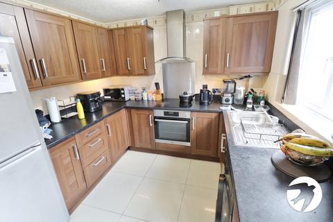 12 Bellarmine Close, London, SE28 0JG