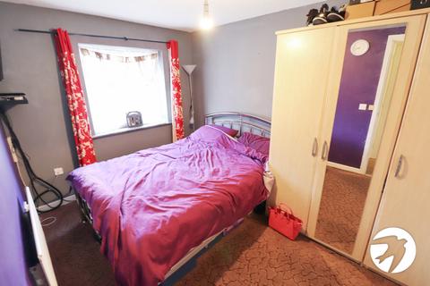 12 Bellarmine Close, London, SE28 0JG