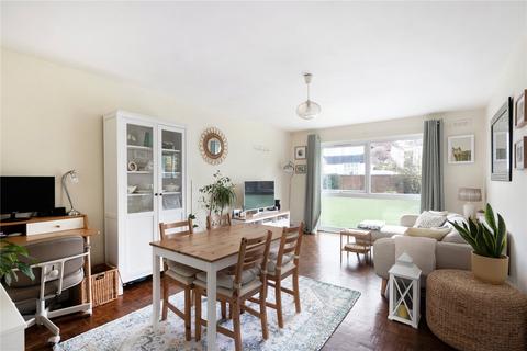 3 Leaf Grove, London, SE27 0SG