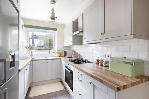3 Leaf Grove, London, SE27 0SG