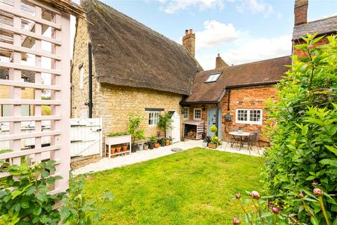 3 bedroom cottage for sale, Scriveners Lane, Pury End, Towcester, Northamptonshire, NN12
