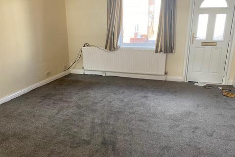 2 bedroom house to rent, Silverdales, Dinnington, Sheffield, South Yorkshire, S25