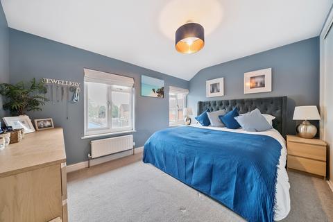 9 Pembury Close, Bromley, BR2 7PS