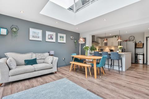 9 Pembury Close, Bromley, BR2 7PS