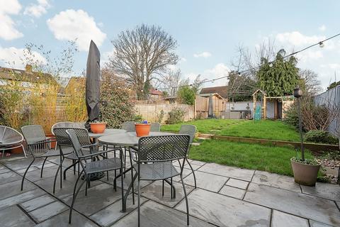 9 Pembury Close, Bromley, BR2 7PS