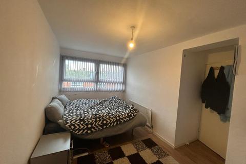 4 bedroom maisonette for sale - Coston Drive, South Shields, Tyne and Wear, NE33