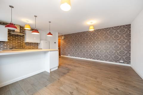 1 bedroom penthouse for sale, Mulberry Court, Guildford, Surrey, GU4
