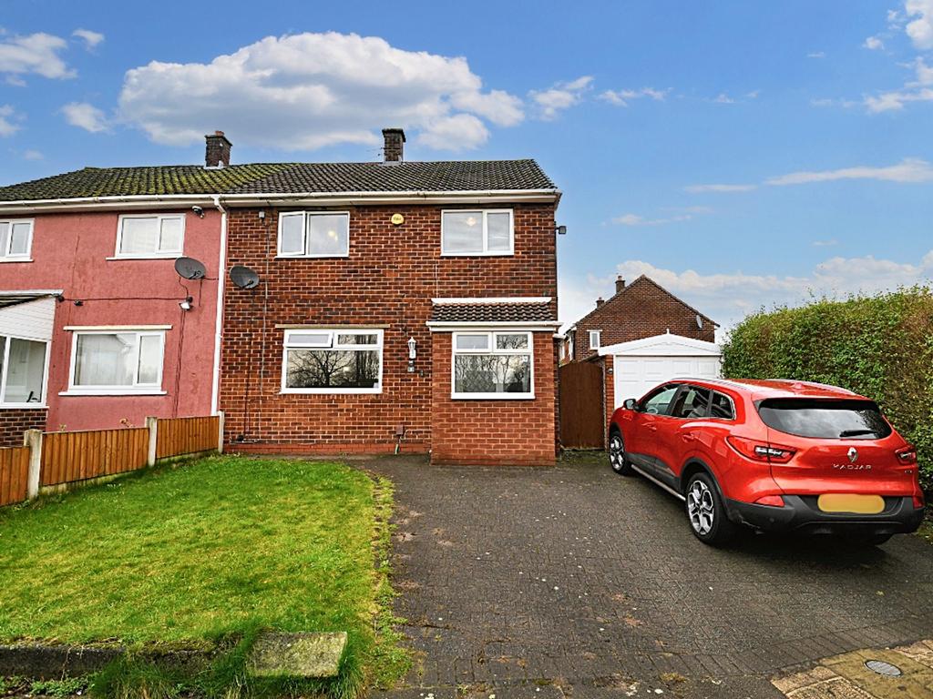 Narbonne Avenue, Ellesmere Park, M30 3 bed semidetached house for sale