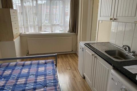 undefined, High Road, Whetstone N20