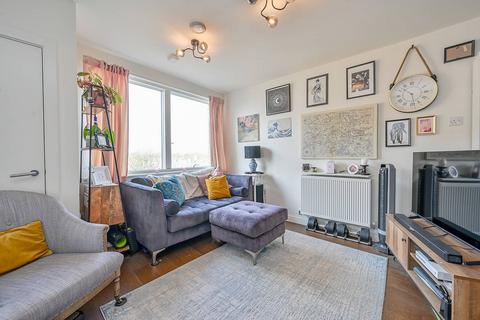 1 bedroom flat for sale, Kenneth Way, Ealing, LONDON, W5