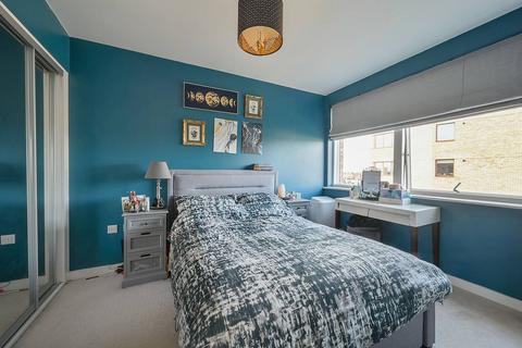 1 bedroom flat for sale, Kenneth Way, Ealing, LONDON, W5