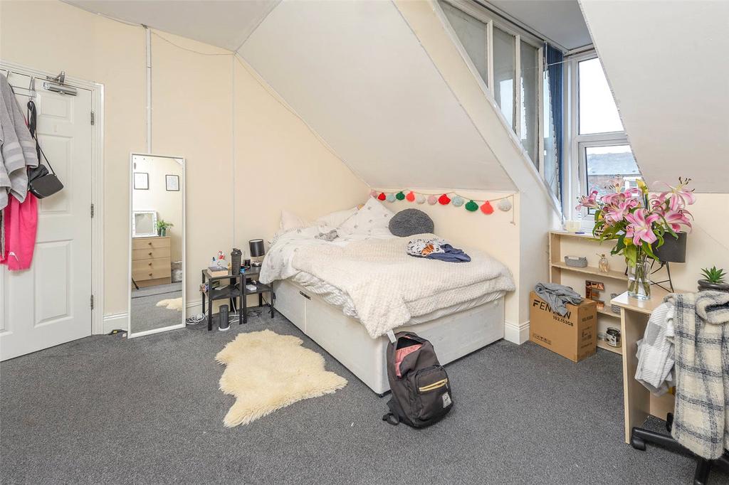 Bedroom Seven