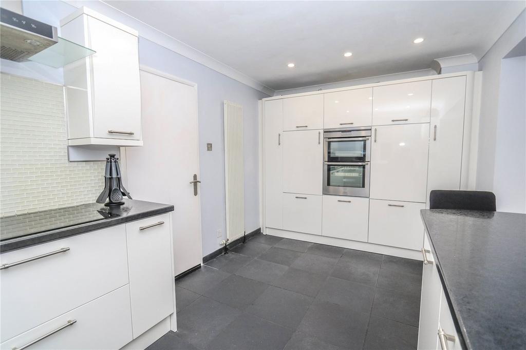 Kitchen/Breakfast Rm