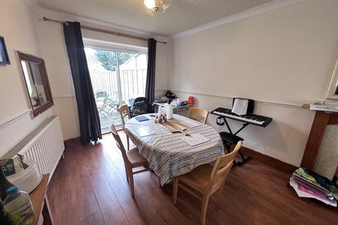 3 bedroom end of terrace house for sale - Prior Deram Walk, Canley, Coventry, CV4 8FS