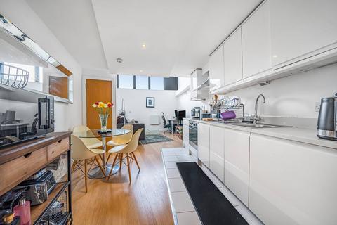 1 bedroom flat for sale, Durnsford Road, Wimbledon Park, London, SW19