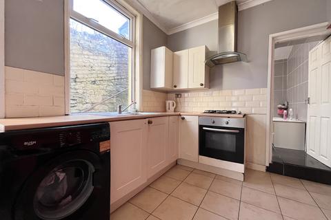 16 Clifton Crescent, Aberdare, CF44 6RT
