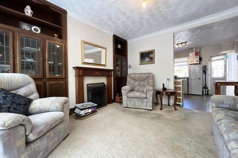 Ty Newydd Middle Row, Cwmpennar, Mountain Ash, CF45 4DN