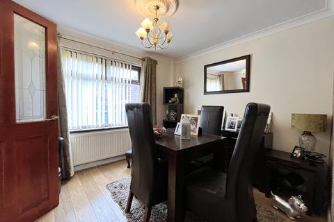 16 Maesycoed, Aberdare, CF44 8RG